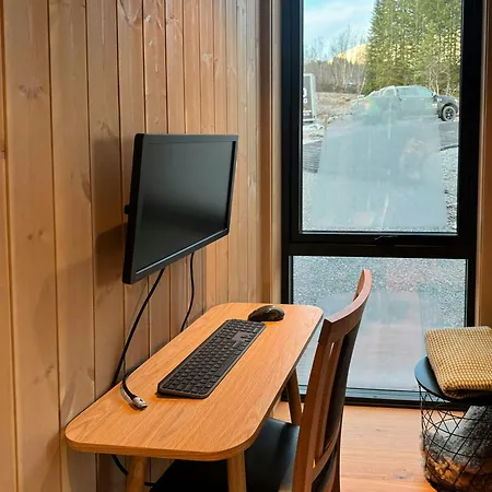 By Nysaetervatnet Surrounded By Mountains Brunstad
